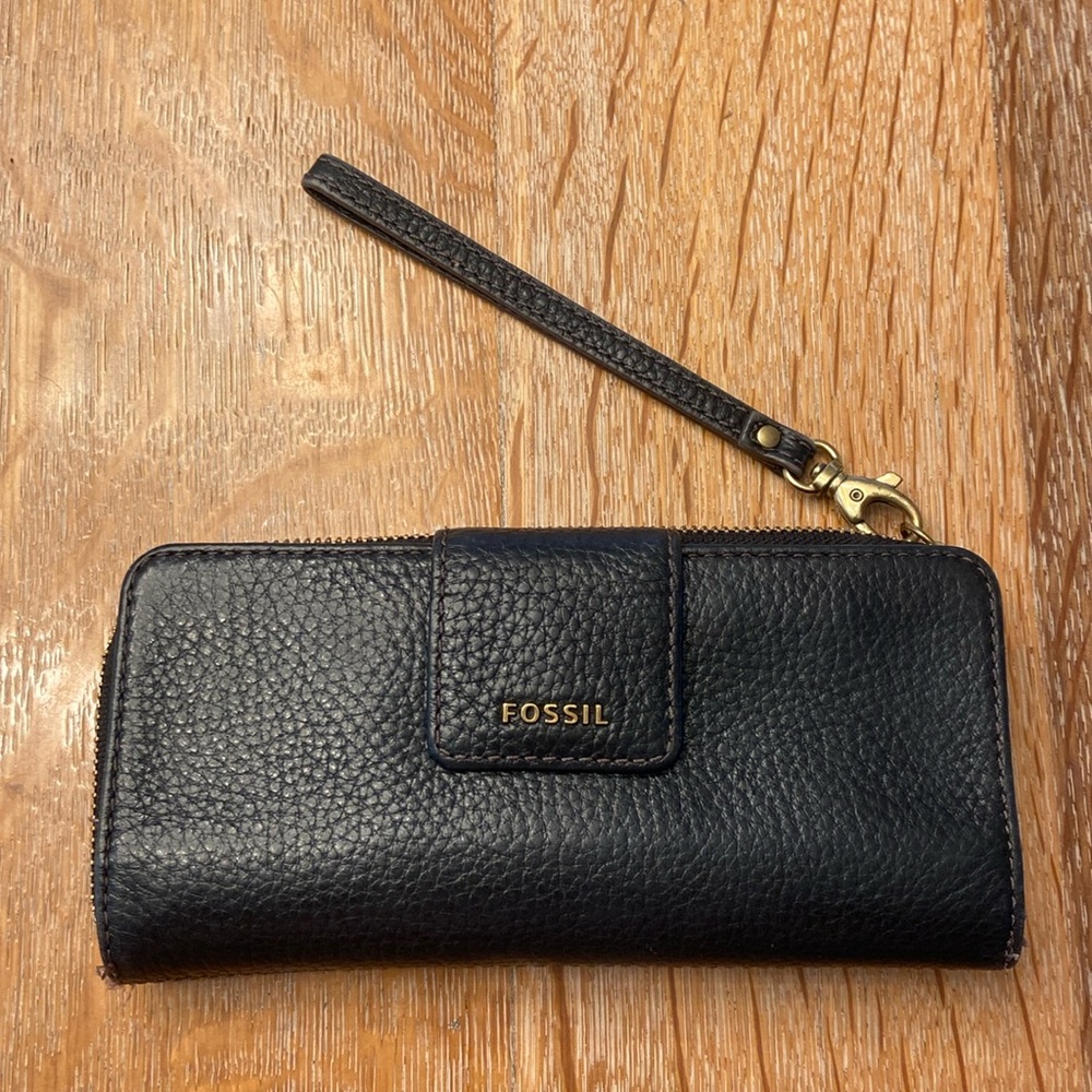 Fossil wallet